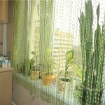 Современные нитевые шторы на кухню