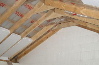 Використання пінопласту як засіб теплоізоляції даху