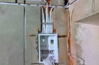Електрика своїми руками — економимо на головному