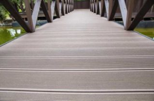 Плюси терасної дошки